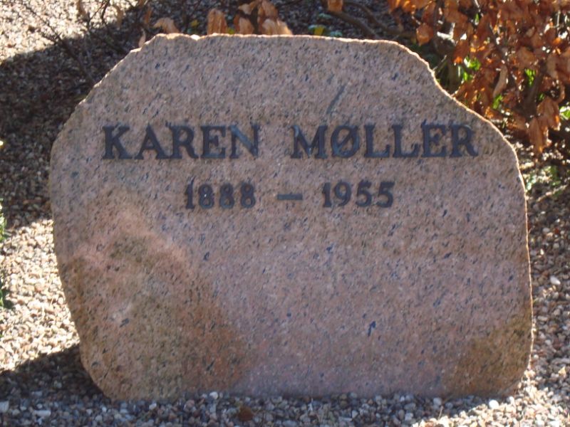 Karen Moeller.JPG